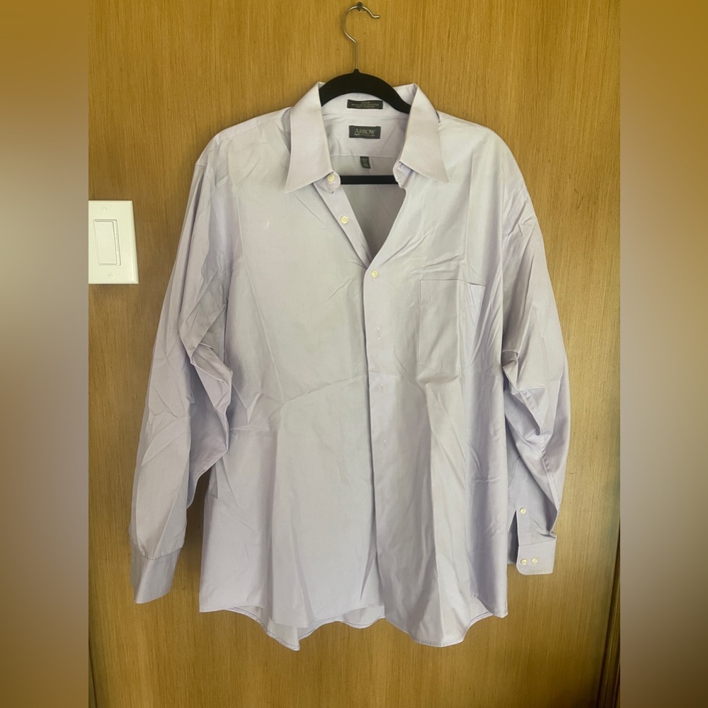 Men’s XL Arrow Dress Shirt